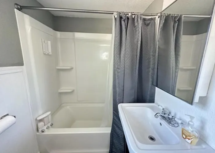 Charming, 1 Bedroom 1 Ba, Near U Of A, Fenced Holiday home Tucson